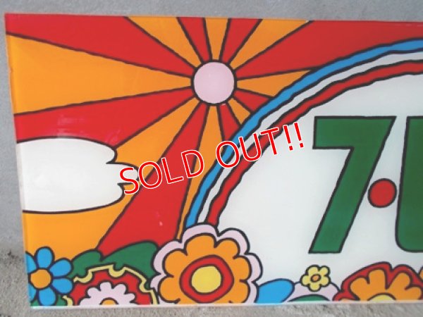 画像3:  dp-120925-02 7up × Peter Max / 70's Plastic sign