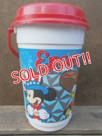 ct-121107-10 EPCOT / Plastic Bucket