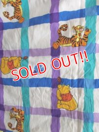 ct-121112-08 Winnie the Pooh & Tigger / 90's Flat sheet (Twin)