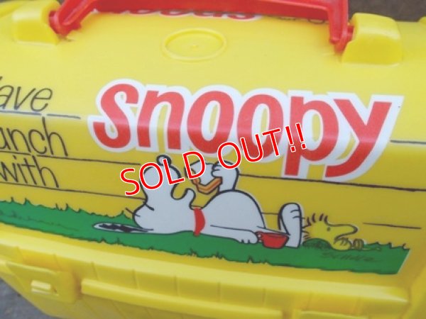 画像2: ct-121107-06 Snoopy / Thermos 70's-80's Lunchbox