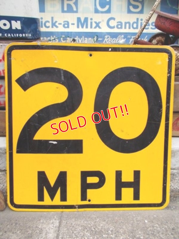 画像1: dp-121216-07 Vintage Road Sign "MPH 20"