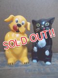 ct-130508-02 Ken-L-Ration / Dog & Cat 50's Salt & Pepper Shaker