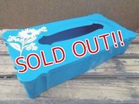 dp-130512-07 Vintage Tissue Box
