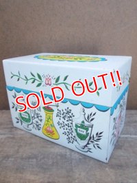 kt-130511-01 Vintage Recipes Card Box