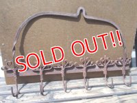 dp-120914-09 Vintage Iron Hanger Hook