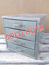 dp-130511-01 Vintage Mini Metal Cabinet