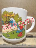 gs-130716-13 Smurf / 1986 Milk glass mug (France)