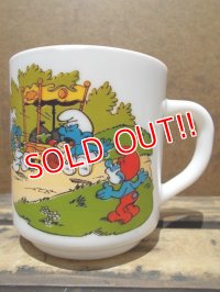 gs-130716-13 Smurf / 1986 Milk glass mug (France)