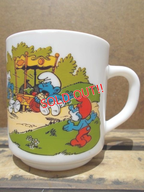 画像1: gs-130716-13 Smurf / 1986 Milk glass mug (France)