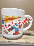 gs-130716-10 Smurf / 1983 Milk glass mug (France)