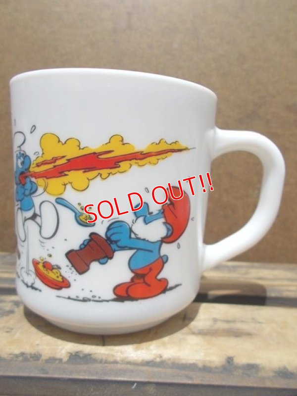 画像1: gs-130716-10 Smurf / 1983 Milk glass mug (France)