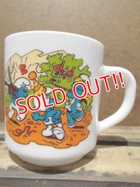 gs-130716-14 Smurf / 1987 Milk glass mug (France)