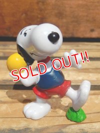 ct-130821-17 Snoopy / Schleich 80's PVC "Shot put"