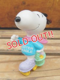 ct-130716-56 Snoopy / Whitman's 90's PVC "Easter Beagle Roller Skate"