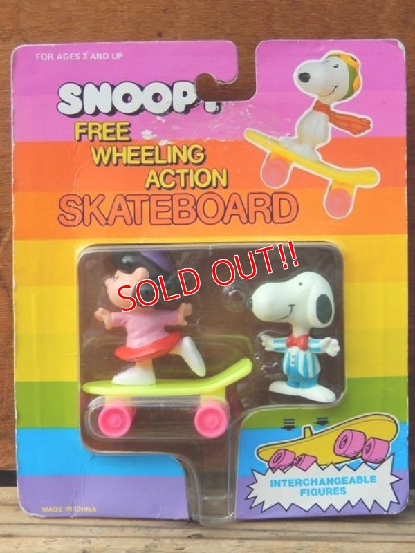 画像1: ct-130115-27 Snoopy / 80's Free Wheeling Action Skateboard w/ Lucy