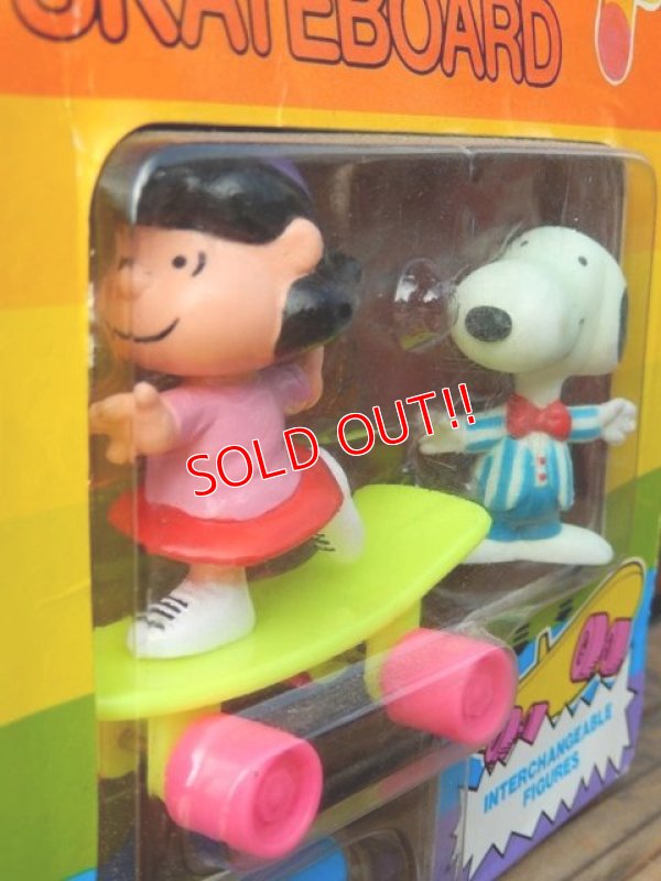 画像4: ct-130115-27 Snoopy / 80's Free Wheeling Action Skateboard w/ Lucy