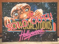 ct-130917-34 E.T. / Universal Studios Post Card (L)