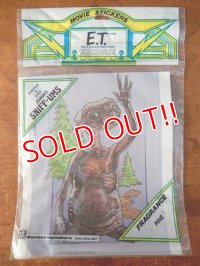 ct-111026-64 E.T. / 80's Scratch 'n Sniff Jumbo Sticker "Pine"