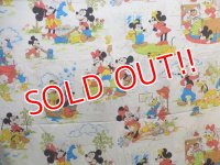 ct-131001-23 Disney Characters / 70's Flat Sheet (Twin)
