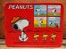 画像2: ct-131015-31 PEANUTS / 70's Metal Lunchbox (2)