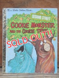 bk-130607-09 Sesame Street COOKIE MONSTER AND THE COOKIE TREE / 70's Little Golden Books