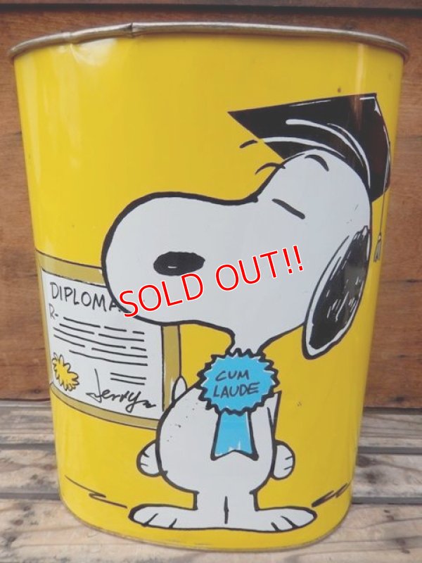 画像1: ct-131101-02 Snoopy & Charlie Brown / CHEINCO 70's Trash box (Yellow)