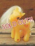 ct-120815-18 My Little Pony / McDonald's 2005 Meal Toy "Butterscotch"