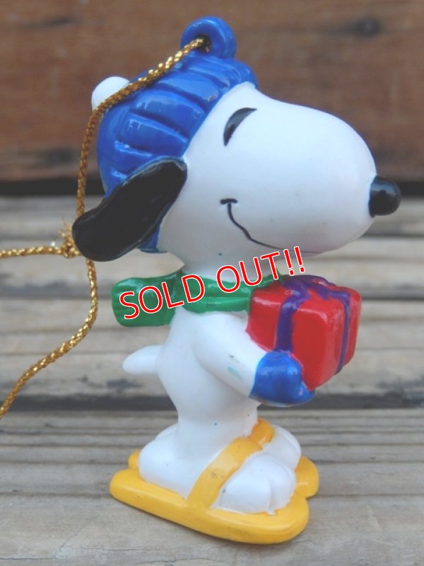 画像2: ct-131122-97 Snoopy / Whitman's 90's PVC Ornament "Present"