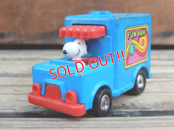 画像1: ct-1122-09 Snoopy  / AVIVA 70's-80's Die cast car NO.C19