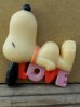 画像1: ct-131201-35 Snoopy / 70's Magnet "LOVE" (1)