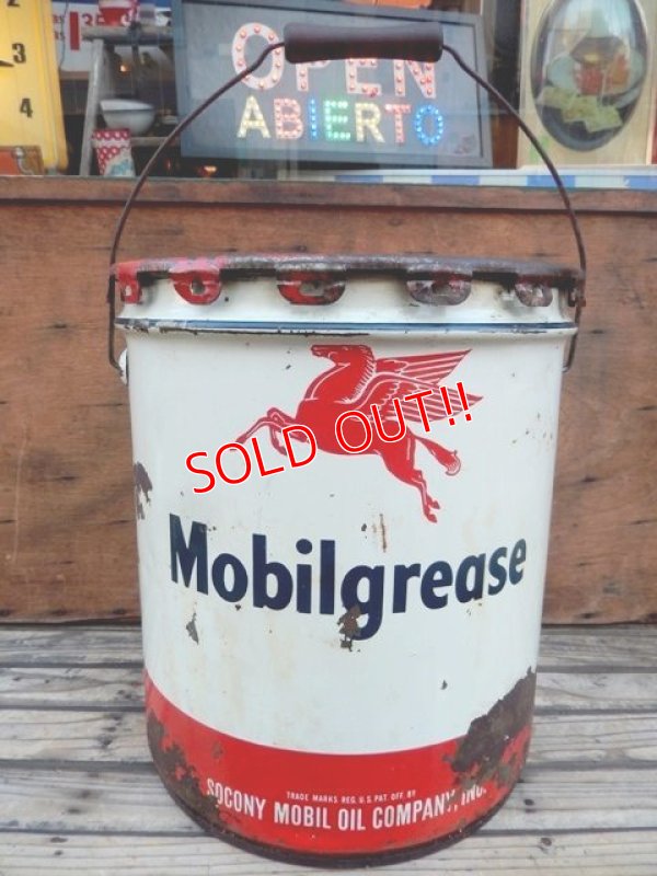 画像1: dp-131211-03 Mobilgrease / 40's-50's Oil can