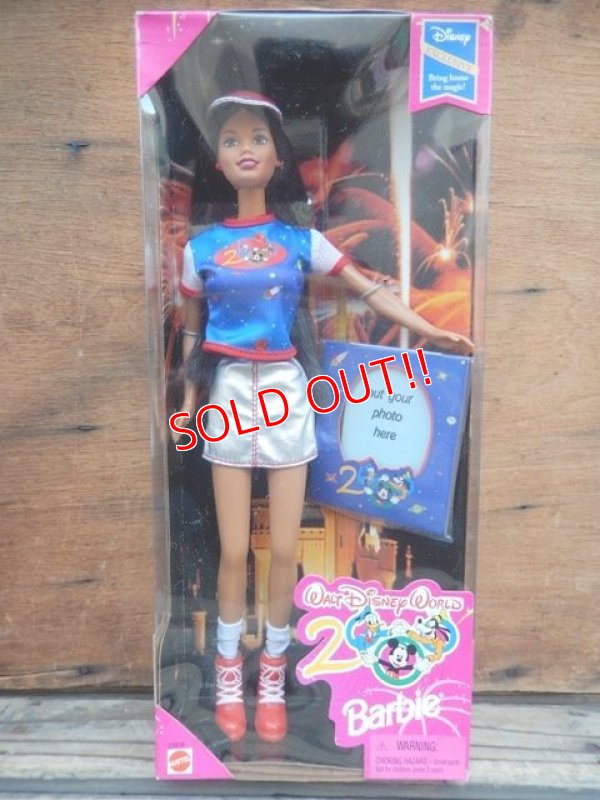 画像1: ct-131121-23 Walt Disney World /  Mattel 2000 Barbie Doll 