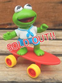 ct-131210-30 Baby Kermit / McDonad's 1987 Happy Meal "Muppet Babies" 