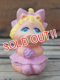 ct-131210-32 Baby Miss Piggy / AVON 1985 Finger puppet