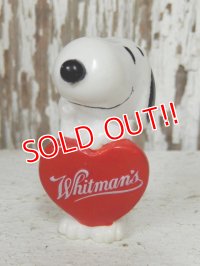ct-131122-74 Snoopy / Whitman's 1996 PVC "Heart"