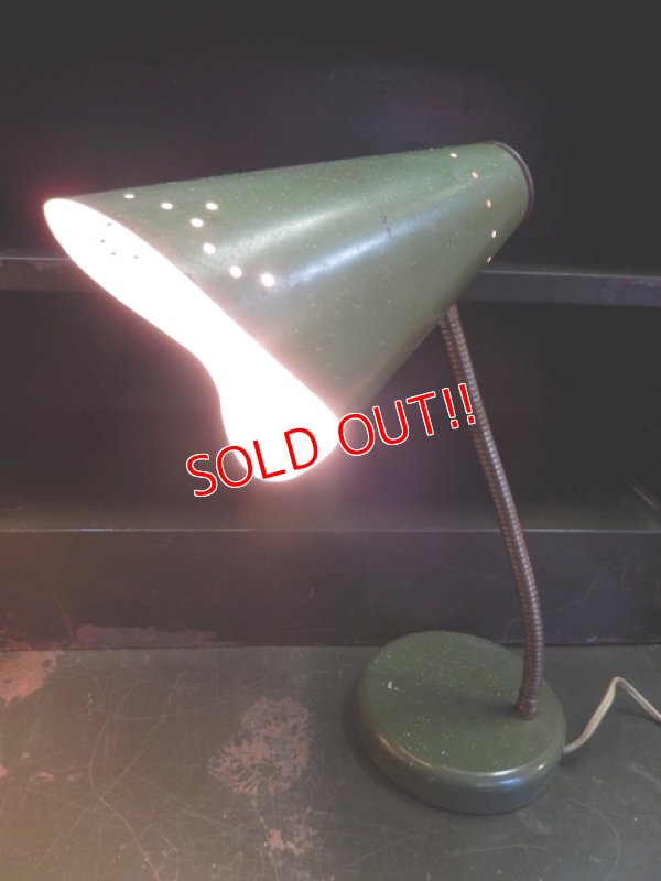 画像2: dp-140108-08 Vintage Desk Lamp (Green)