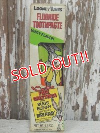 ct-140121-45 Looney Tunes / 70's Toothpaste