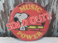 ct-140211-08 Snoopy / 70's Pinback "MUSIC POWER"