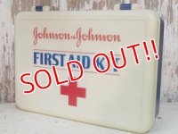 dp-140201-03 Johnson & Johnson / 80's First Aid Kit