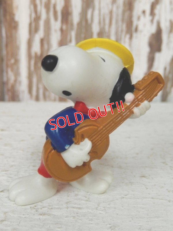 画像1: ct-140218-15 Snoopy / Schleich 80's PVC "Playing Guitar"