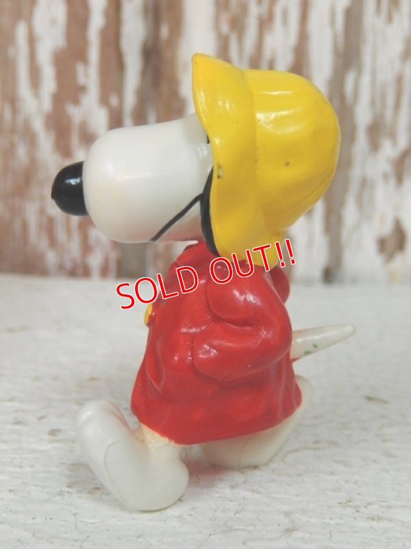 画像3: ct-140218-14 Snoopy / Schleich 80's PVC "Raincoat"