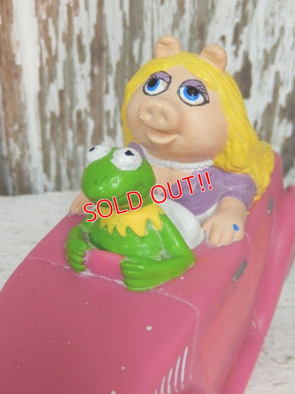 画像2: ct-131210-19 Miss Piggy & Kermit / 1991 Soap Dish Car