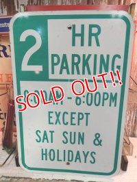 dp-140116-05 Road sign "2 HR PARKING"
