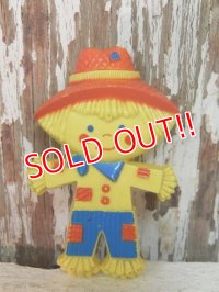 av-121023-12 AVON / 70's Fragrance Grace Pins "Scarecrow"