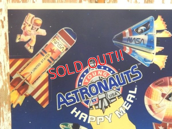 画像2: ad-813-13 McDonald's / 1991 Young Astronauts Happy Meal Translite