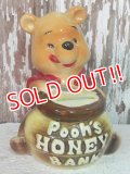 ct-140516-75 Winnie the Pooh / 70's Ceramic Bank