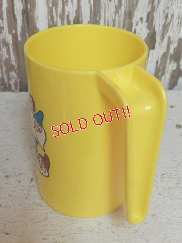 画像4: ct-110111-57 Seven Dwarfs / 70's Plastic Mug