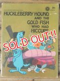 bk-140610-05 Huckleberry Hound and the Dold Fish Pixie Dixie 1974 Picture Book