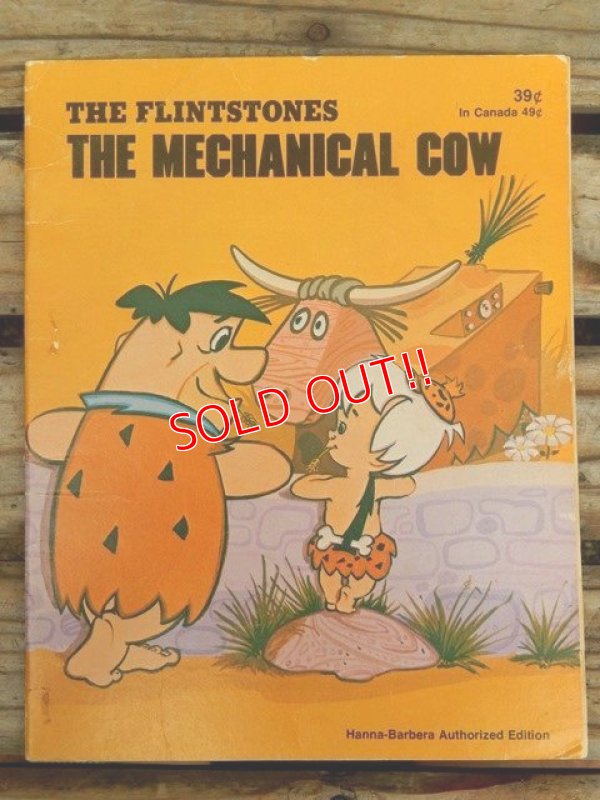 画像1: bk-140610-07 The Flintstones / The Mechanical Cow 1975 Picture Book