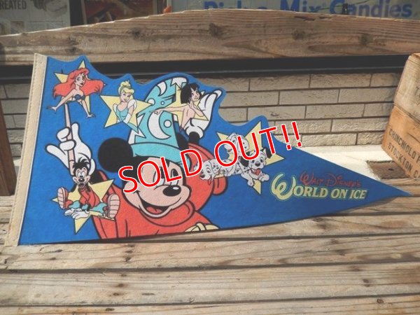 画像1: ct-140624-03 Walt Disney's / World on Ice Pennant